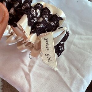 garter girl Black and Cream Lace Garter